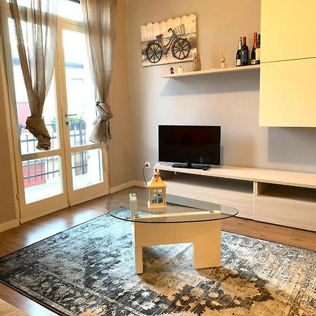 Appartement Franciacorta Flat & Bollicine à Passirano Extérieur photo